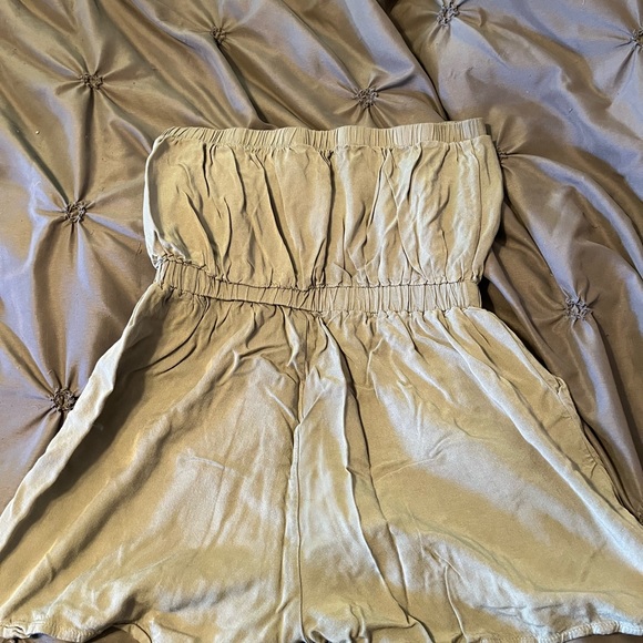 Off the shoulder romper - Picture 4 of 5